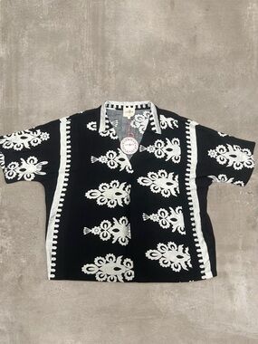 Umgee Black White Floral Top Women’s Large Boho Blouse Short Sleeve NWT